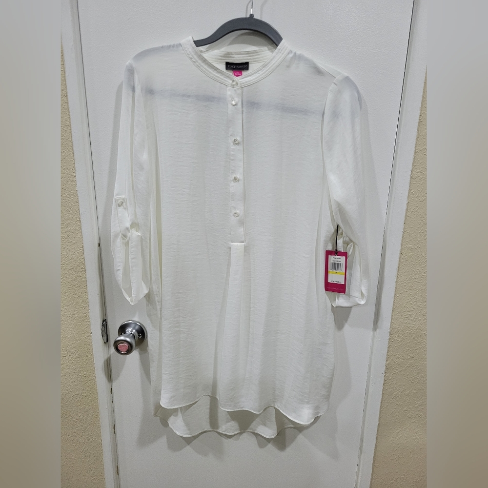 Women's top Vince Camuto
